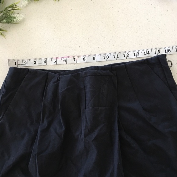 Marc Jacobs navy pocket wrap around skirt skort - Picture 4 of 5